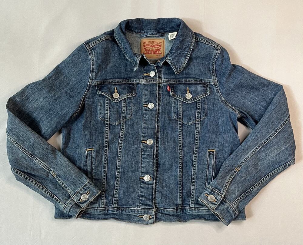 Levi's Women's Mid-Blue Denim Trucker Jacket